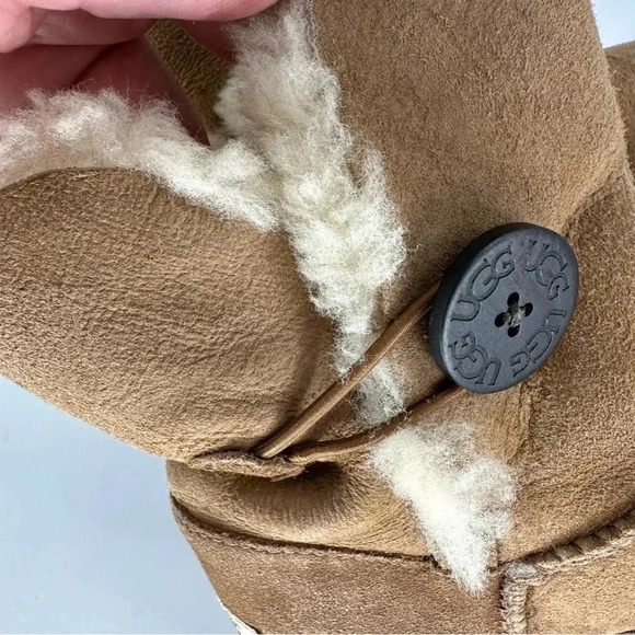 Ugg Bailey Button boot - Picture 7 of 8